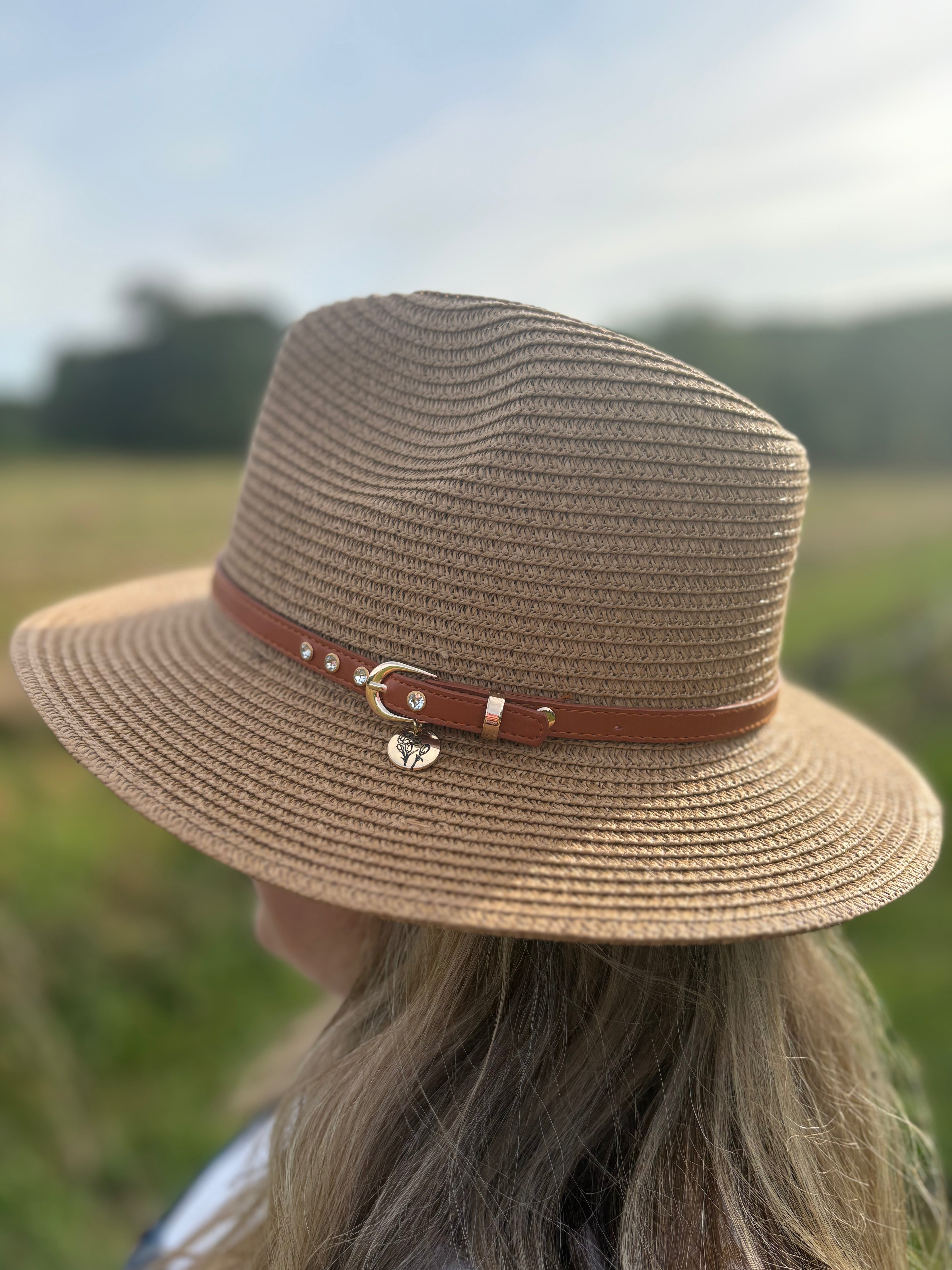 Charm Hat - Gold Flower
