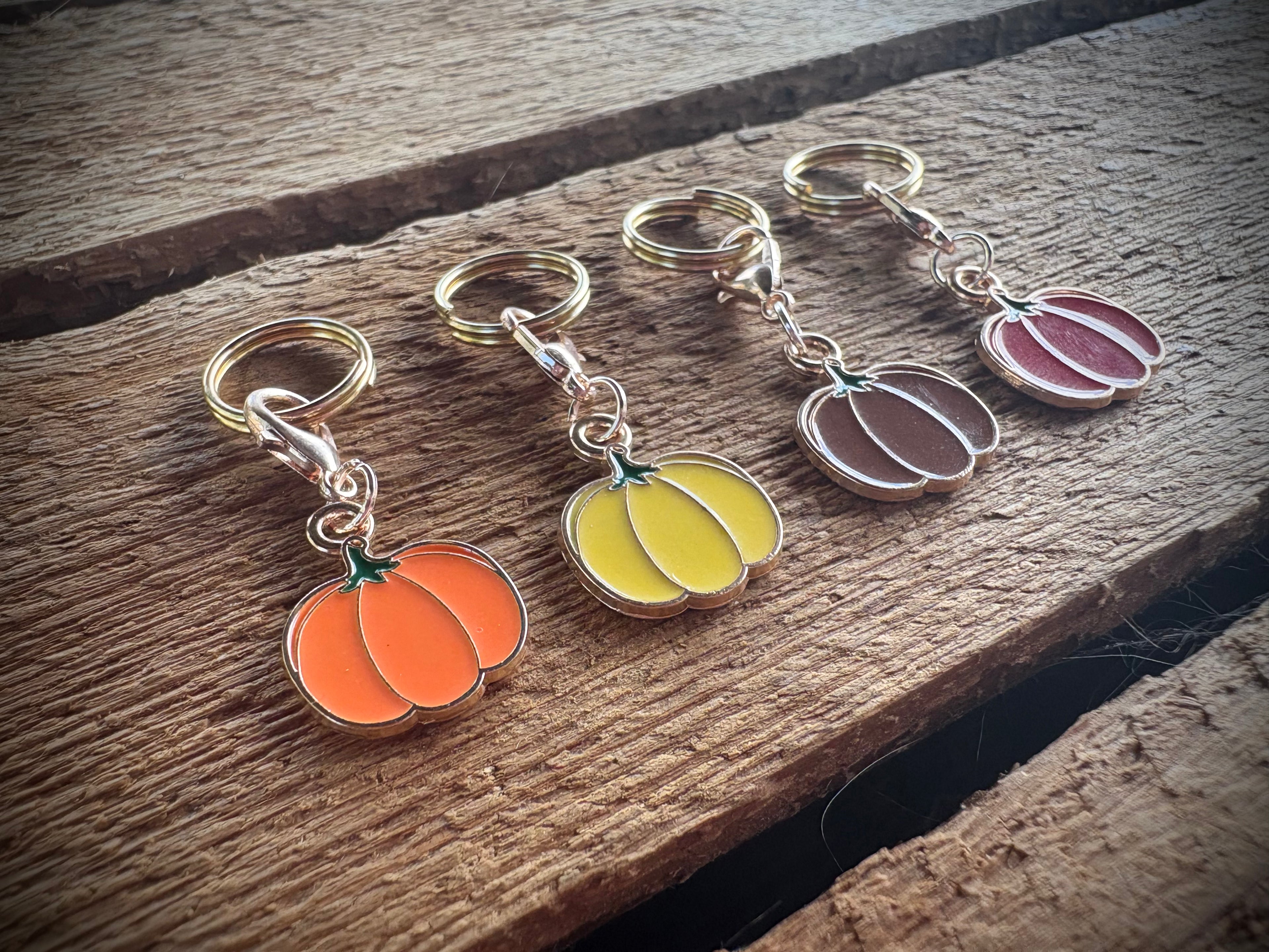 R&R Charm - Pumkpin: Red, Orange, Brown & Yellow