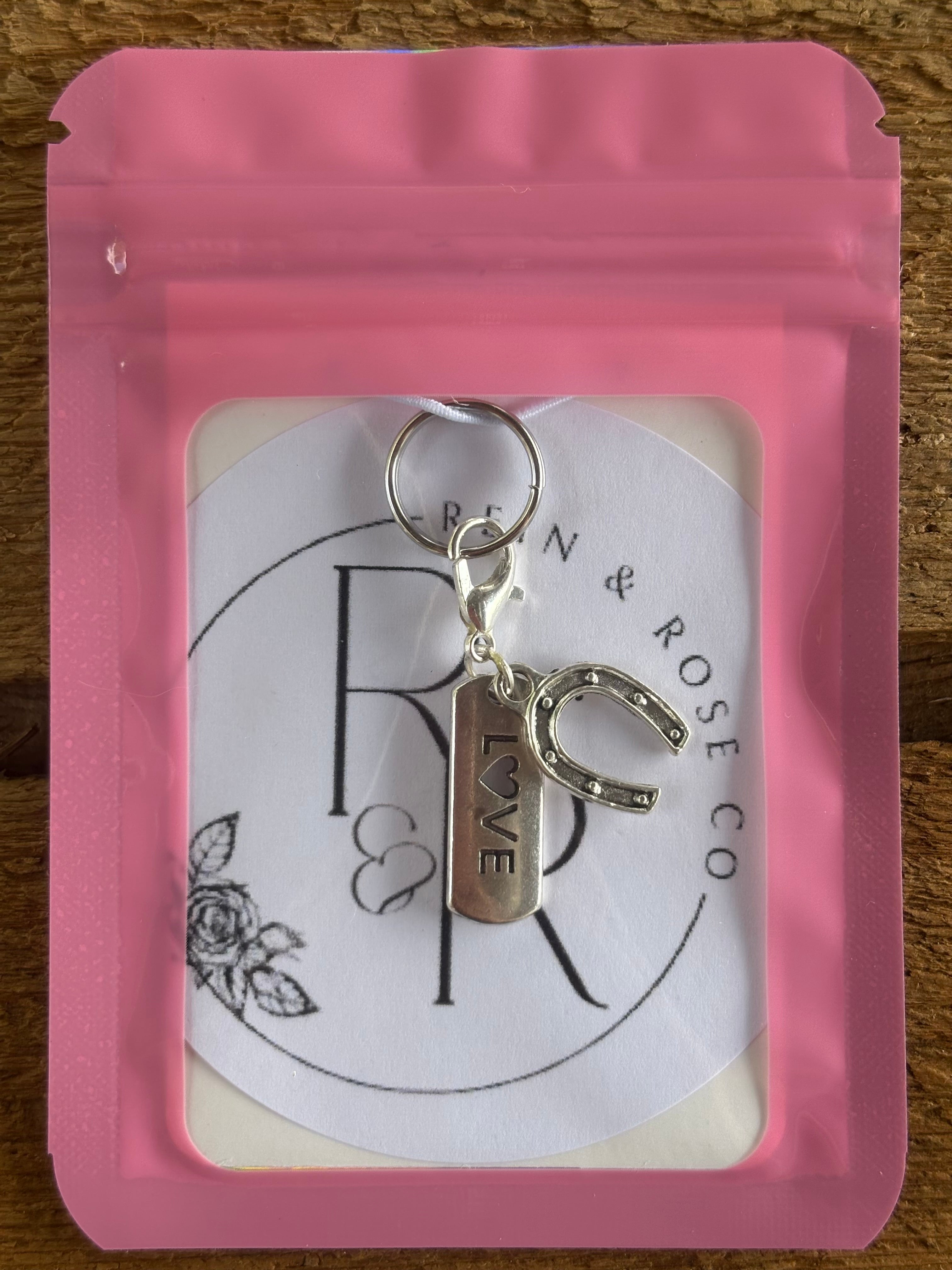 R&R Charm. - Love & Horse Shoe