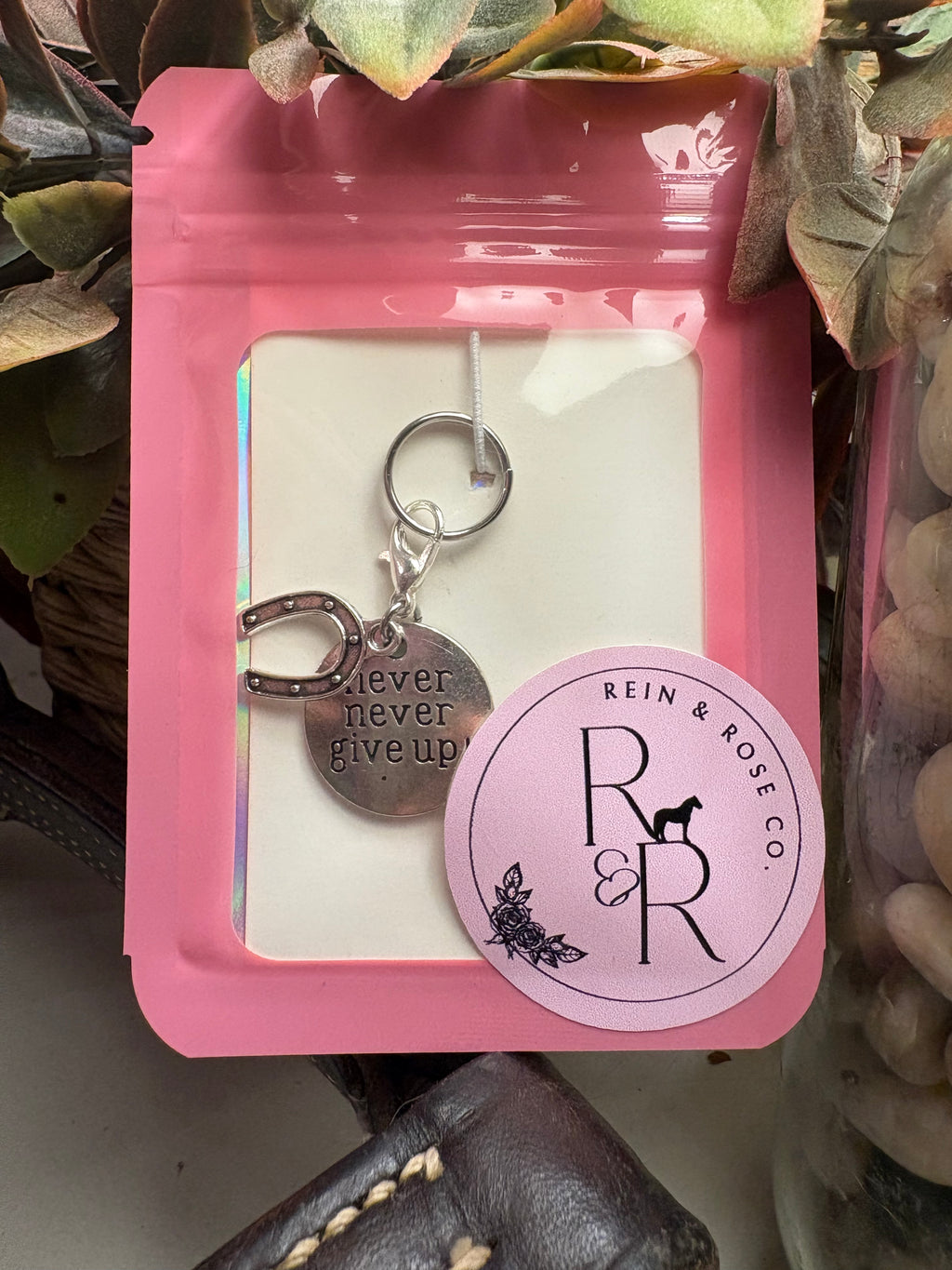 R&R Charm - Never, Never Give Up
